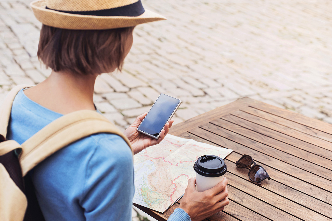 Your Digital Travel Kit: Apps for Stress-Free Exploration